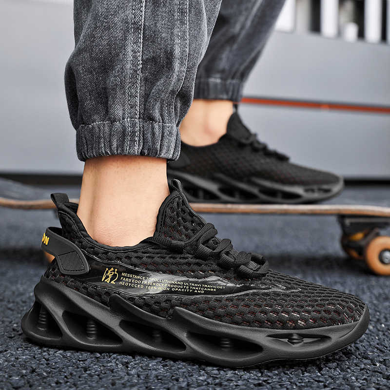 Men Shoes Most Expensive - أحذية رياضية شفافة للرجال بكعب سميك