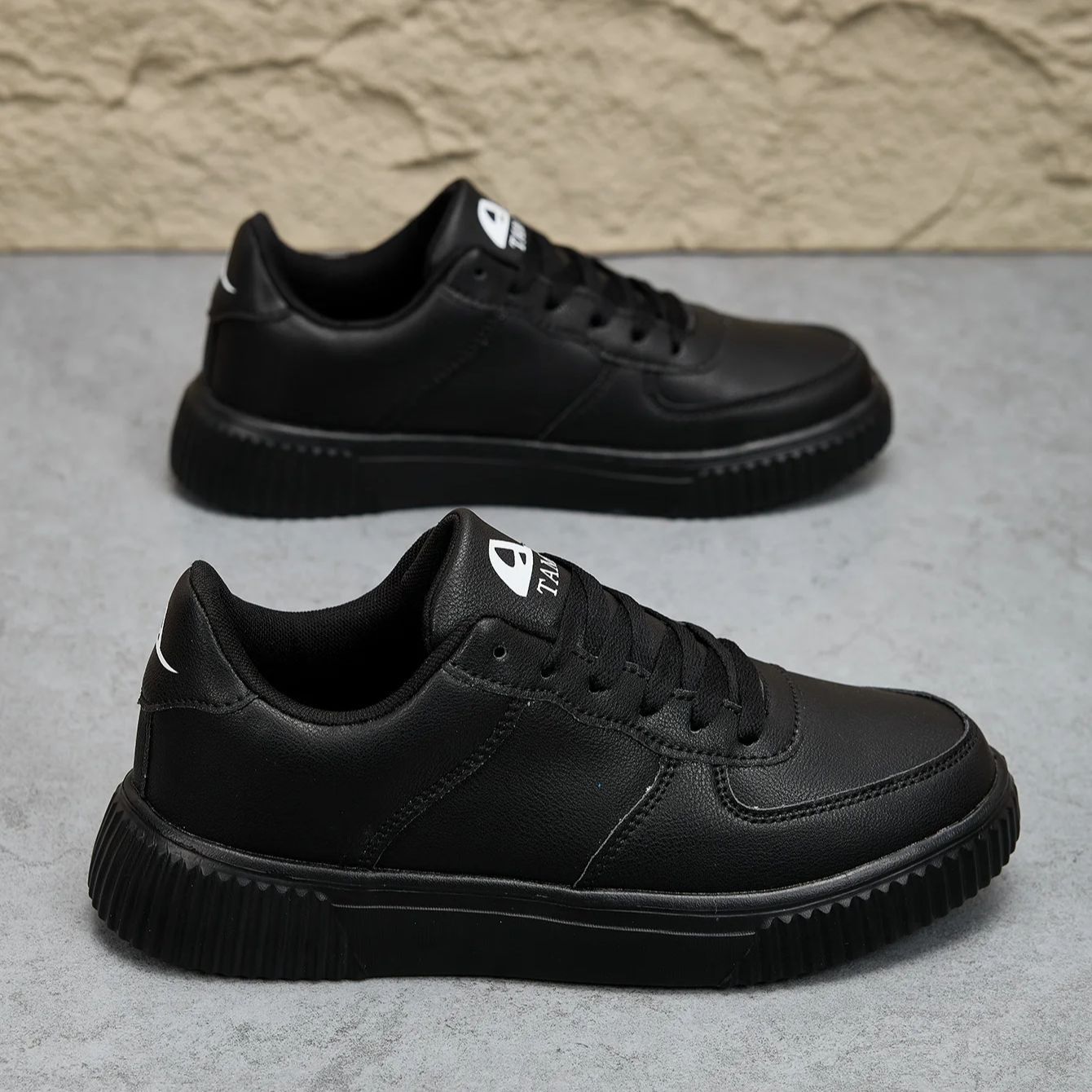 أحذية جلدية للرجال في الهواء ا - مراجعة Men'S Shoes Black And White وسعره