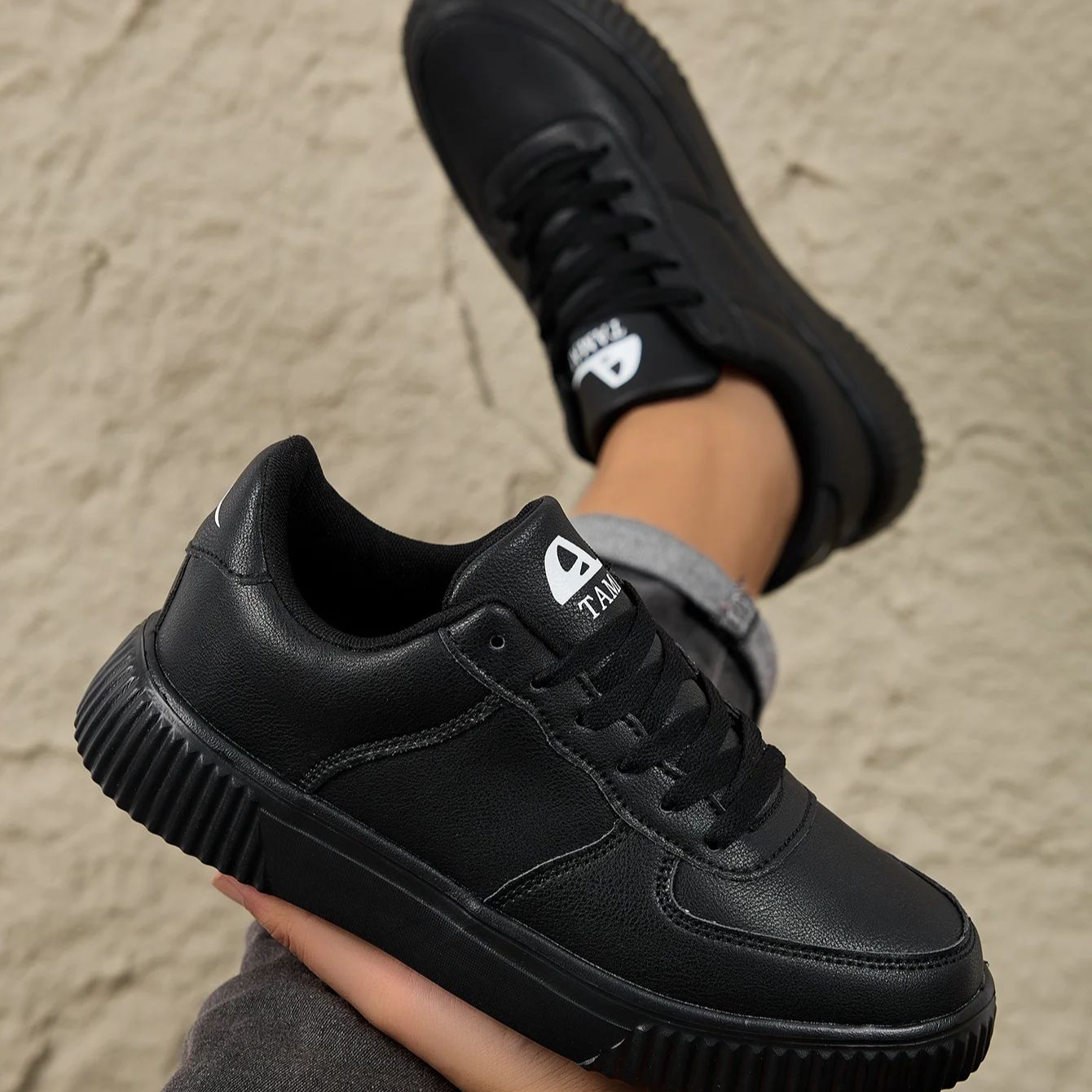 أحذية جلدية للرجال في الهواء ا - مراجعة Men'S Shoes Black And White وسعره